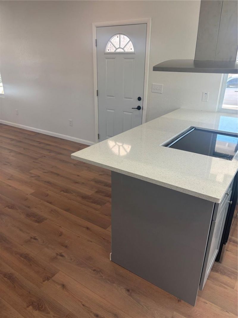 1705 44th Street S, Saint Petersburg, FL 33712 Photo