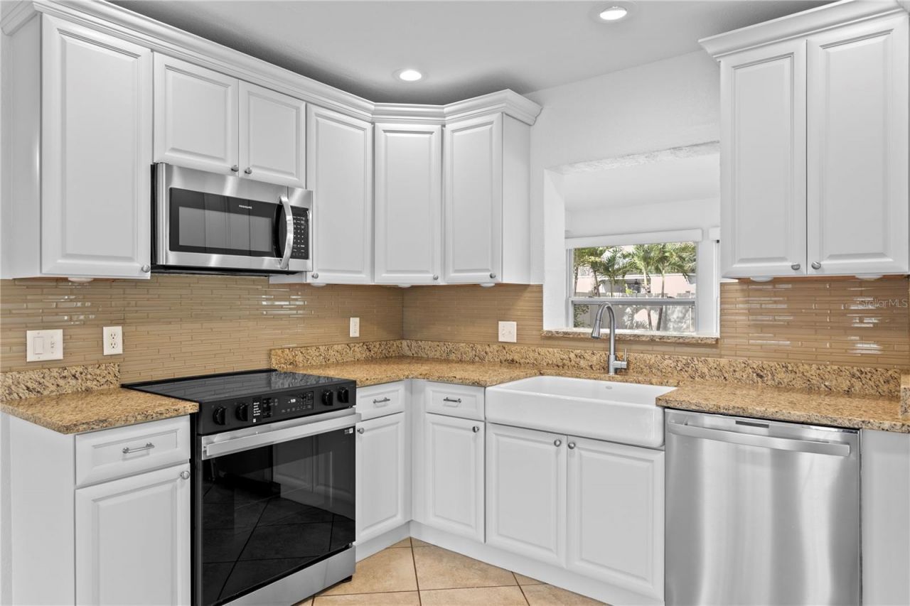 761 42nd Avenue N, Saint Petersburg, FL 33703 Photo