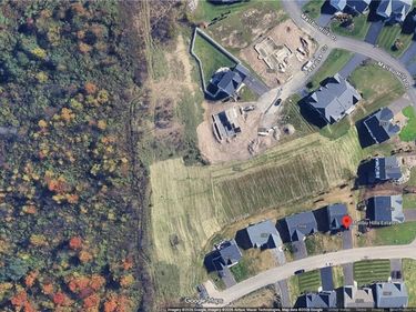 5985 Paradise Circle, Syracuse, NY 13209