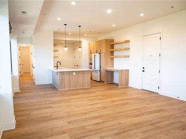 2940 Baltimore Avenue, Unit 1504, Kansas City, MO 64108