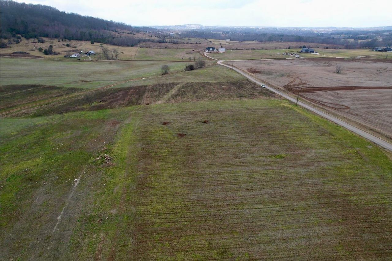 1839 Elihu Cabin Road, Somerset, KY 42501 Main Photo