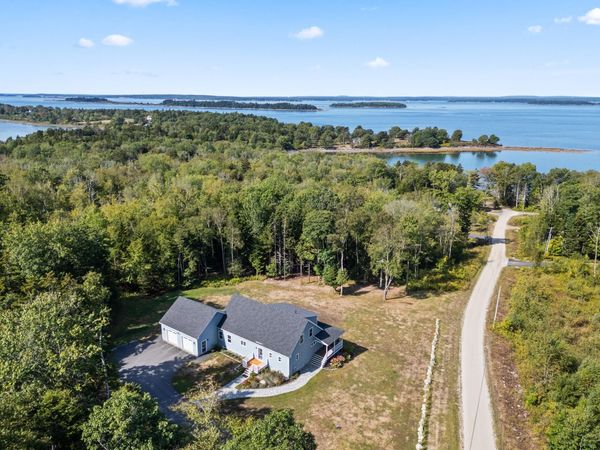 31 Goose Ledge Road, Harpswell, ME 04079