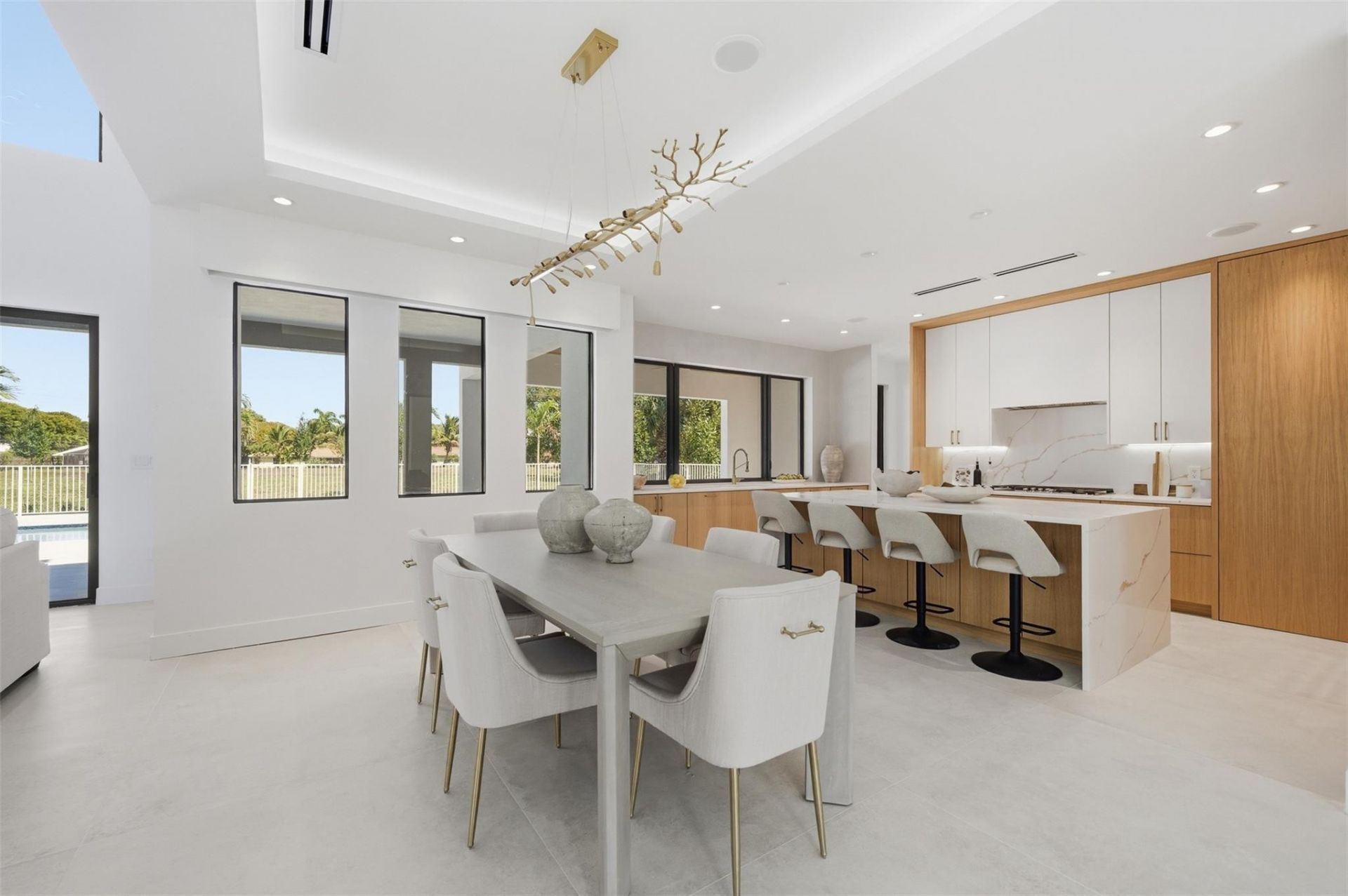 3716 Embassy Dr, West Palm Beach, FL 33401 Photo