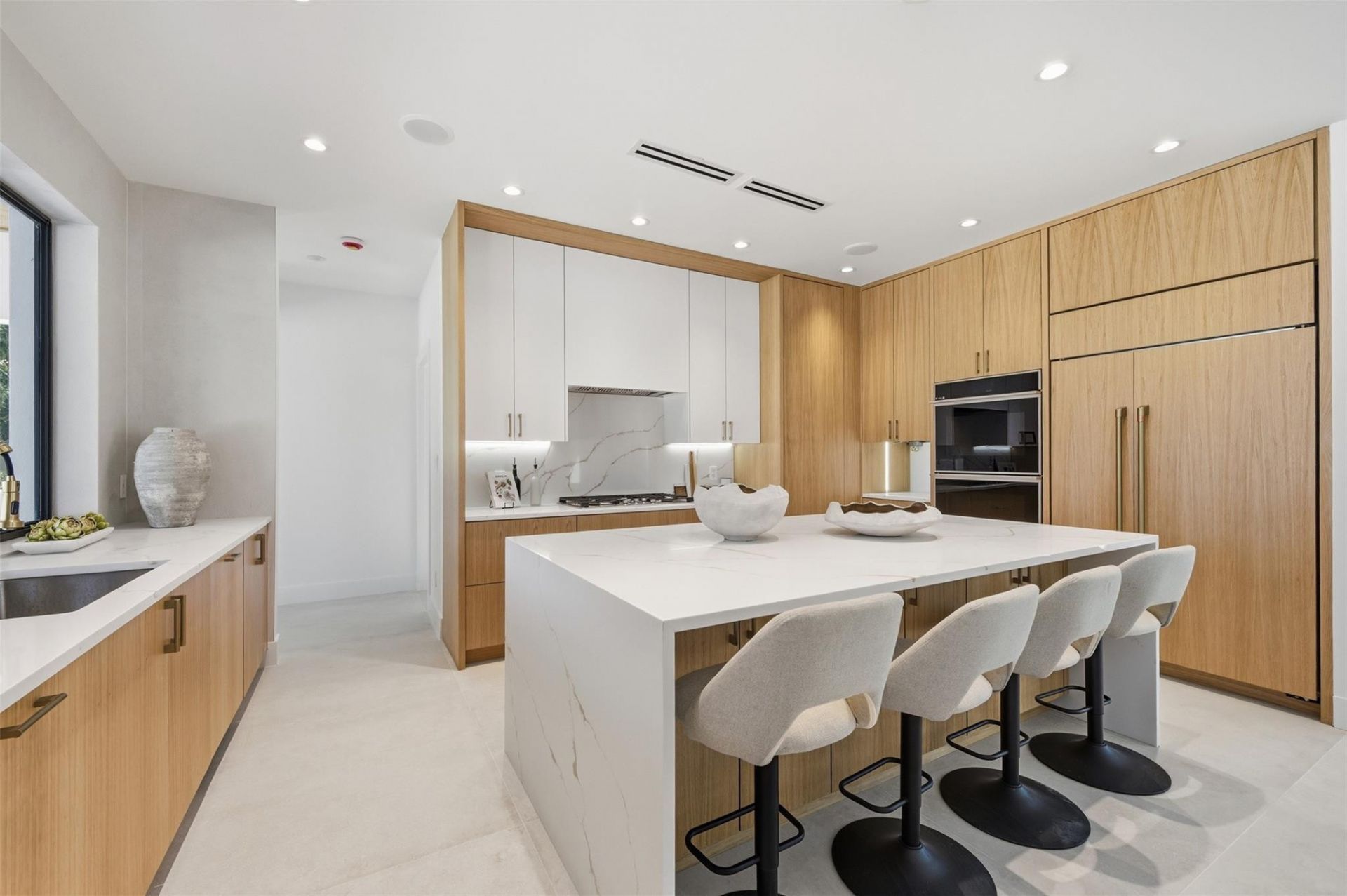 3716 Embassy Dr, West Palm Beach, FL 33401 Photo