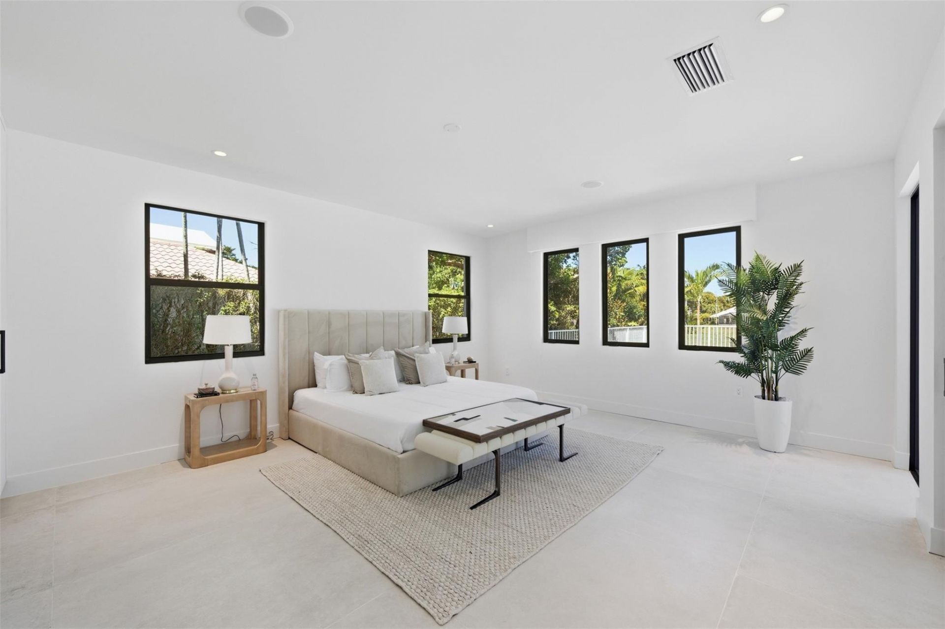 3716 Embassy Dr, West Palm Beach, FL 33401 Photo