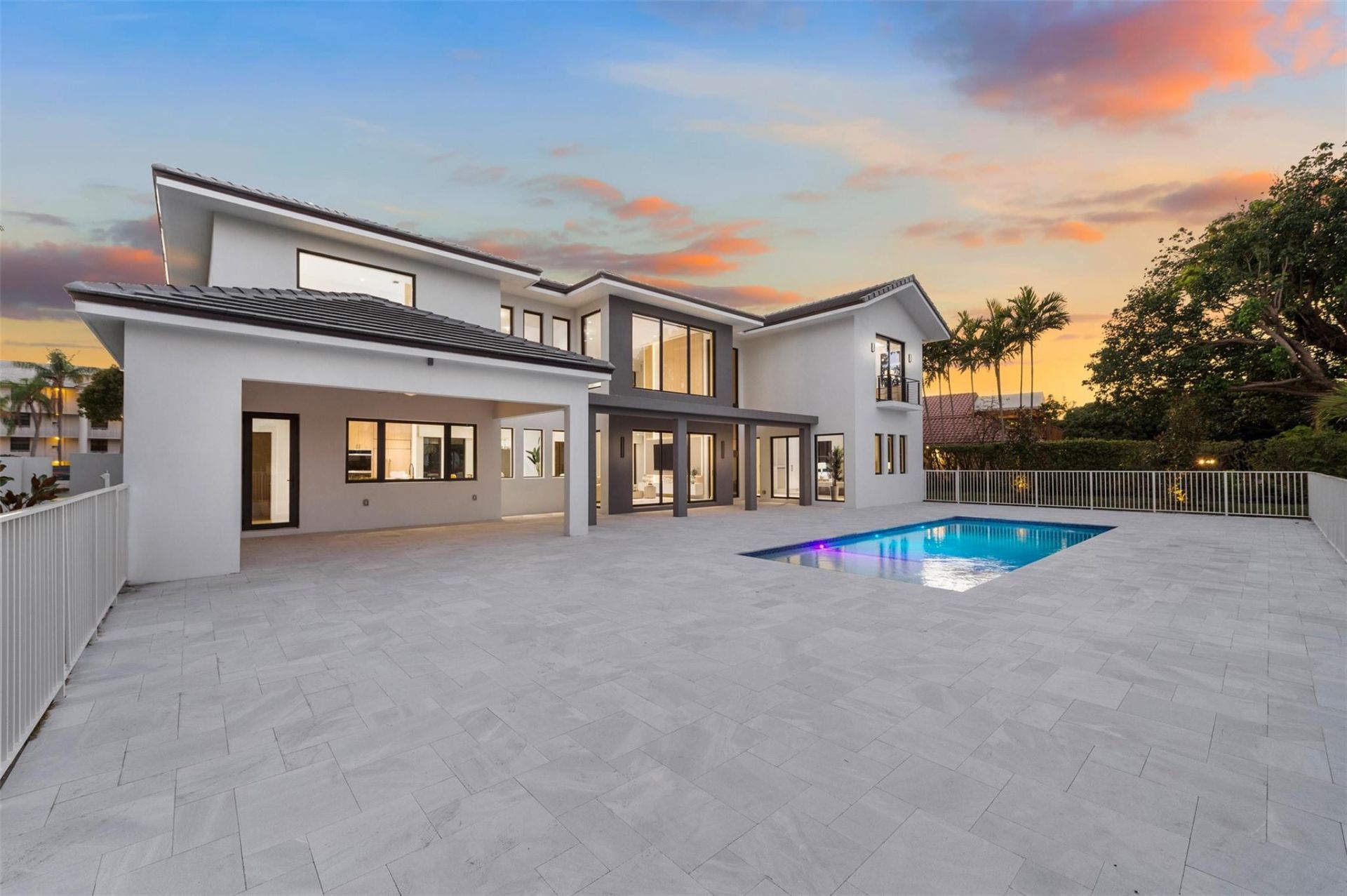 3716 Embassy Dr, West Palm Beach, FL 33401 Photo