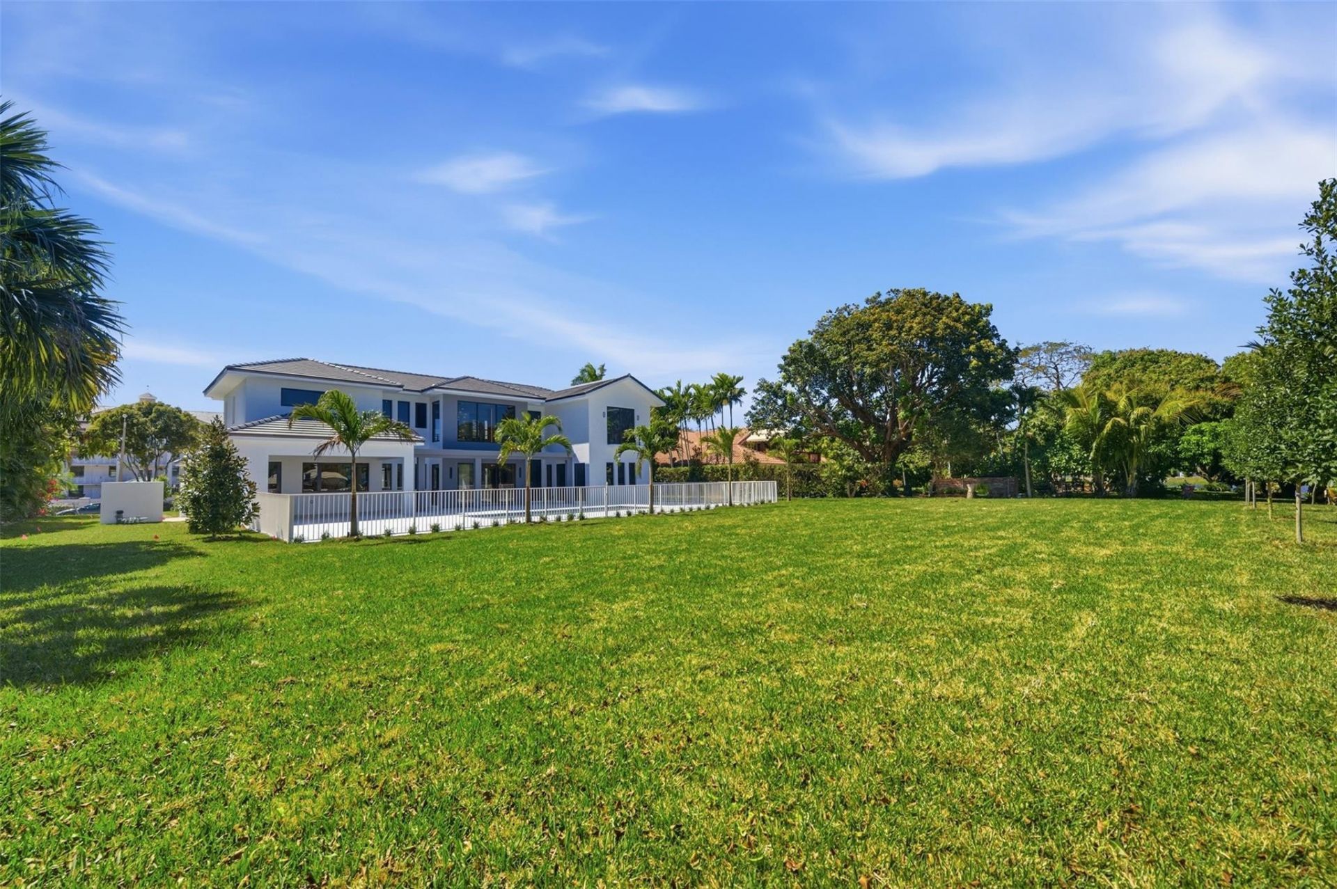 3716 Embassy Dr, West Palm Beach, FL 33401 Photo