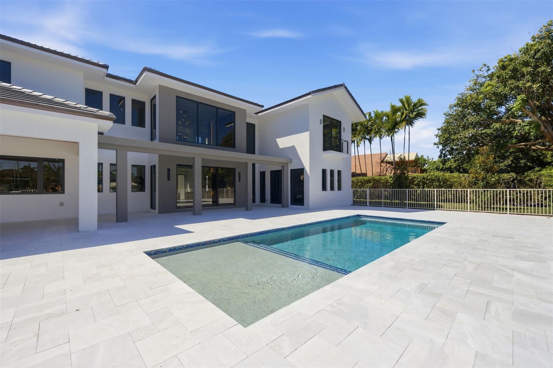 3716 Embassy Dr, West Palm Beach, FL 33401 Photo