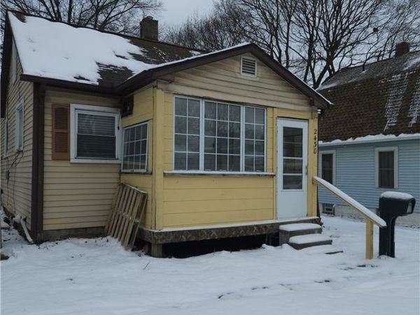 2430 Talbot Street, Cuyahoga Falls, OH 44221