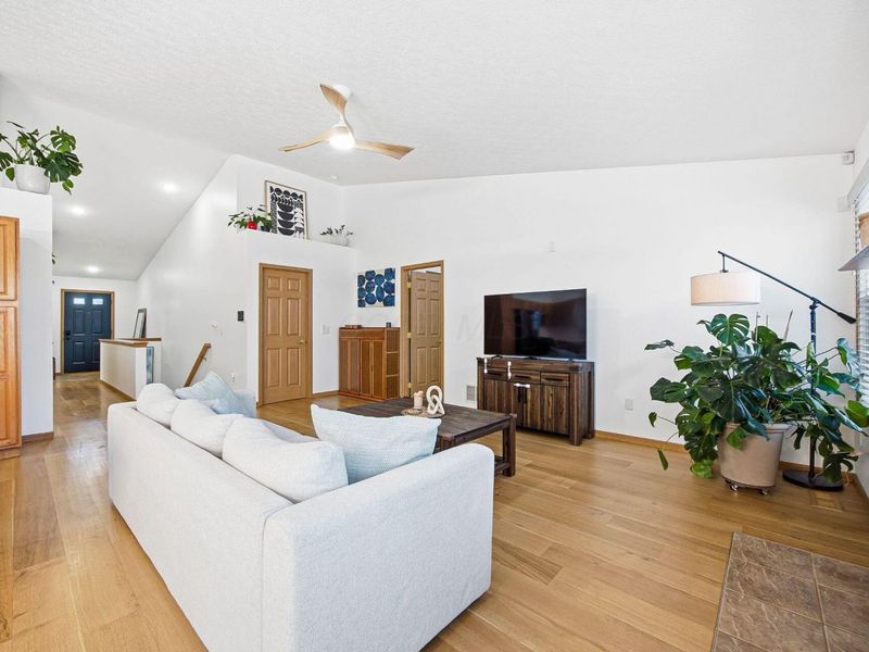 5176 Dry Creek Drive, Dublin, OH 43016 Photo 7