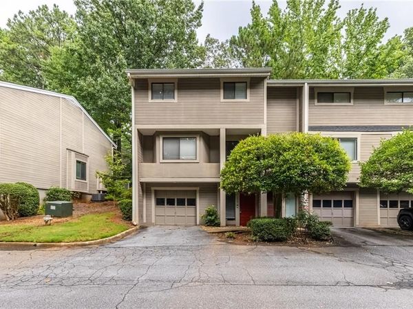 2875 Torreya Way SE, Marietta, GA 30067