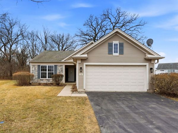 12334 Daphne Drive, Huntley, IL 60142