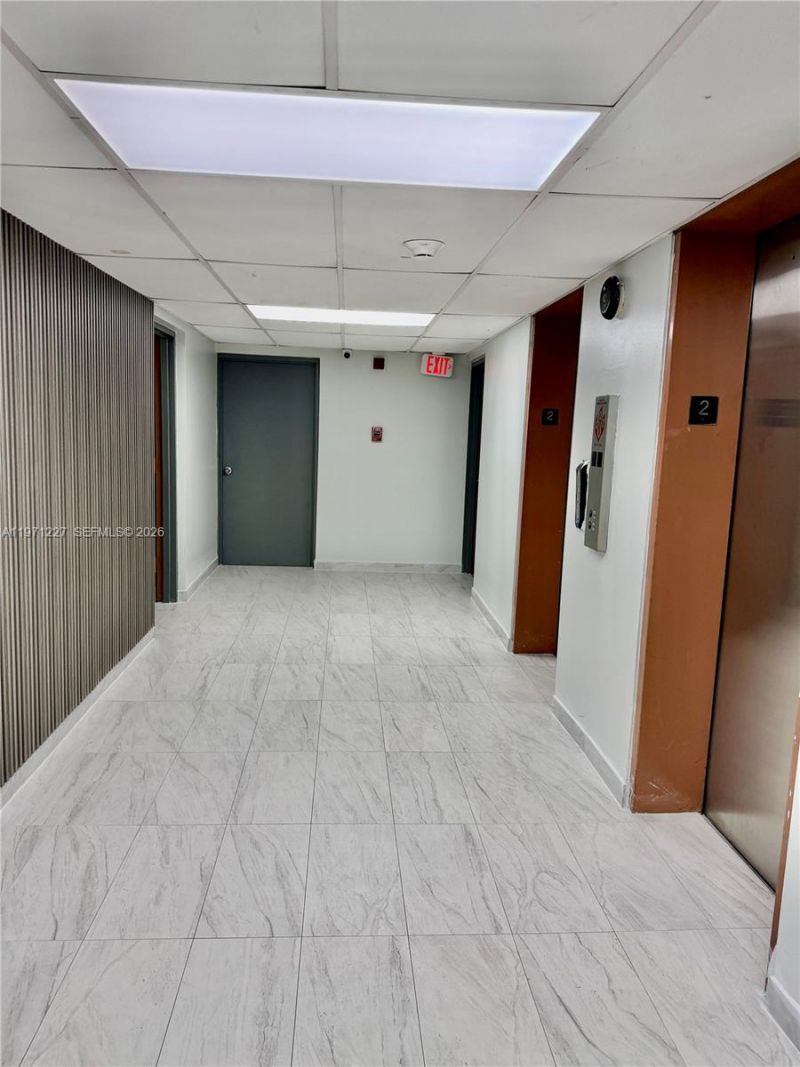 601 Three Islands Blvd , Unit 217, Hallandale Beach, FL 33009 Photo