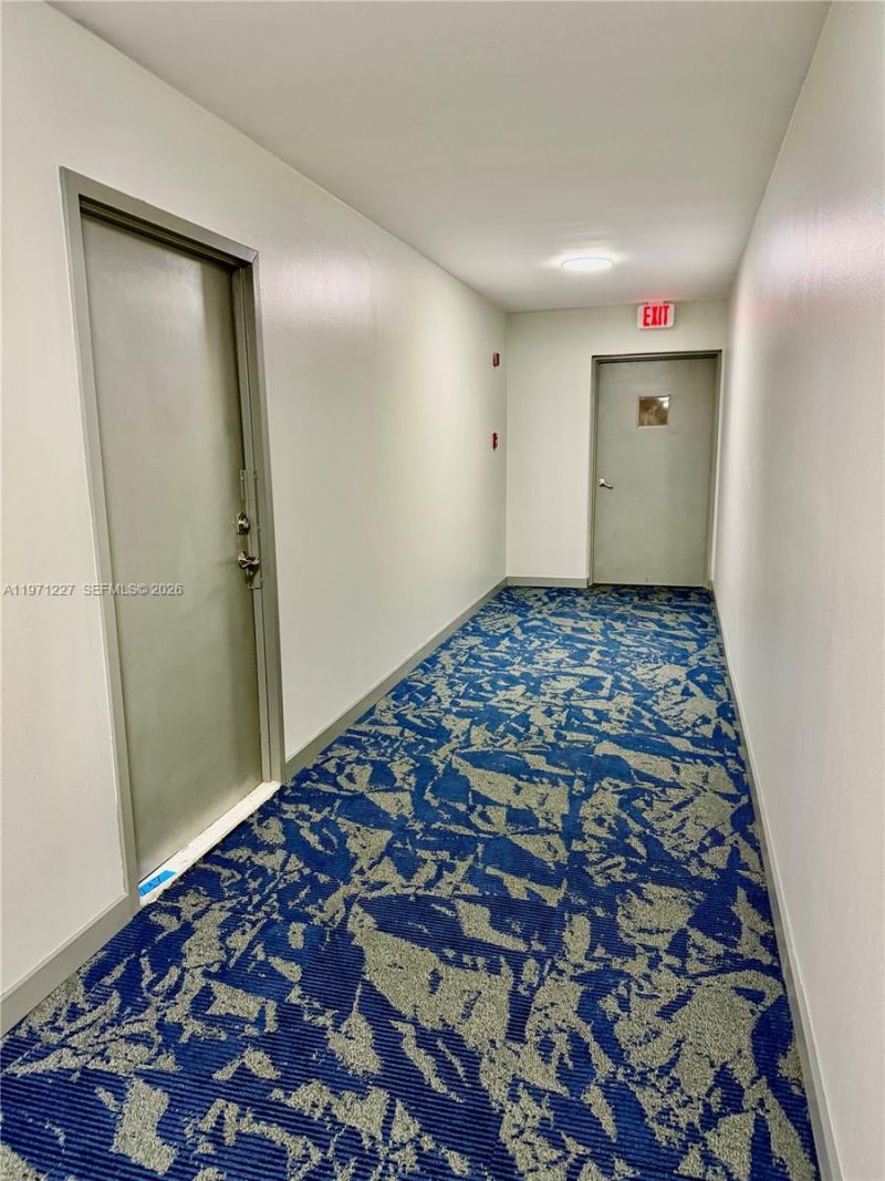 601 Three Islands Blvd , Unit 217, Hallandale Beach, FL 33009 Photo