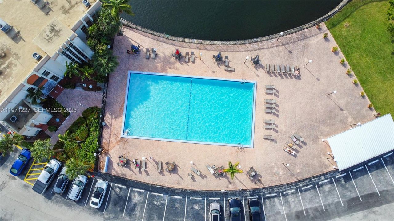 601 Three Islands Blvd , Unit 217, Hallandale Beach, FL 33009 Photo