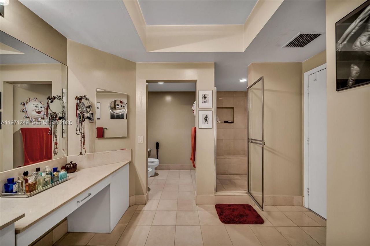 21150 Point Pl, Unit 703, Aventura, FL 33180 Photo