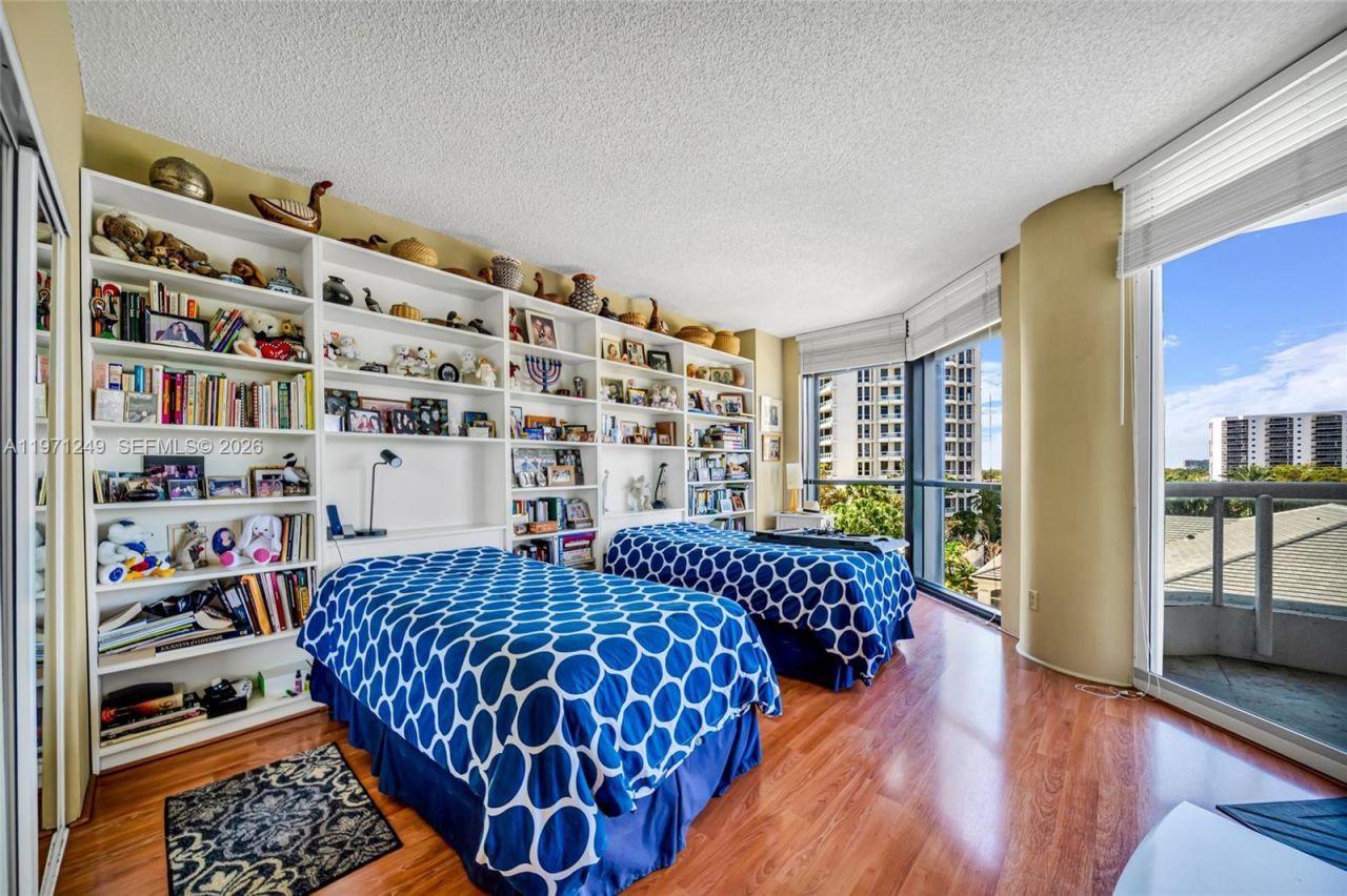 21150 Point Pl, Unit 703, Aventura, FL 33180 Photo