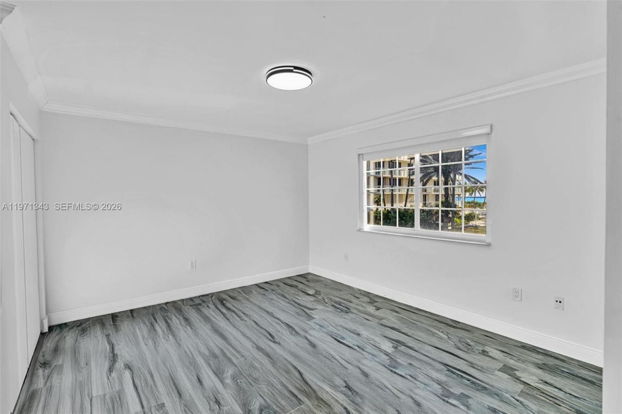 8900 Collins Ave , Unit 304, Surfside, FL 33154 Photo