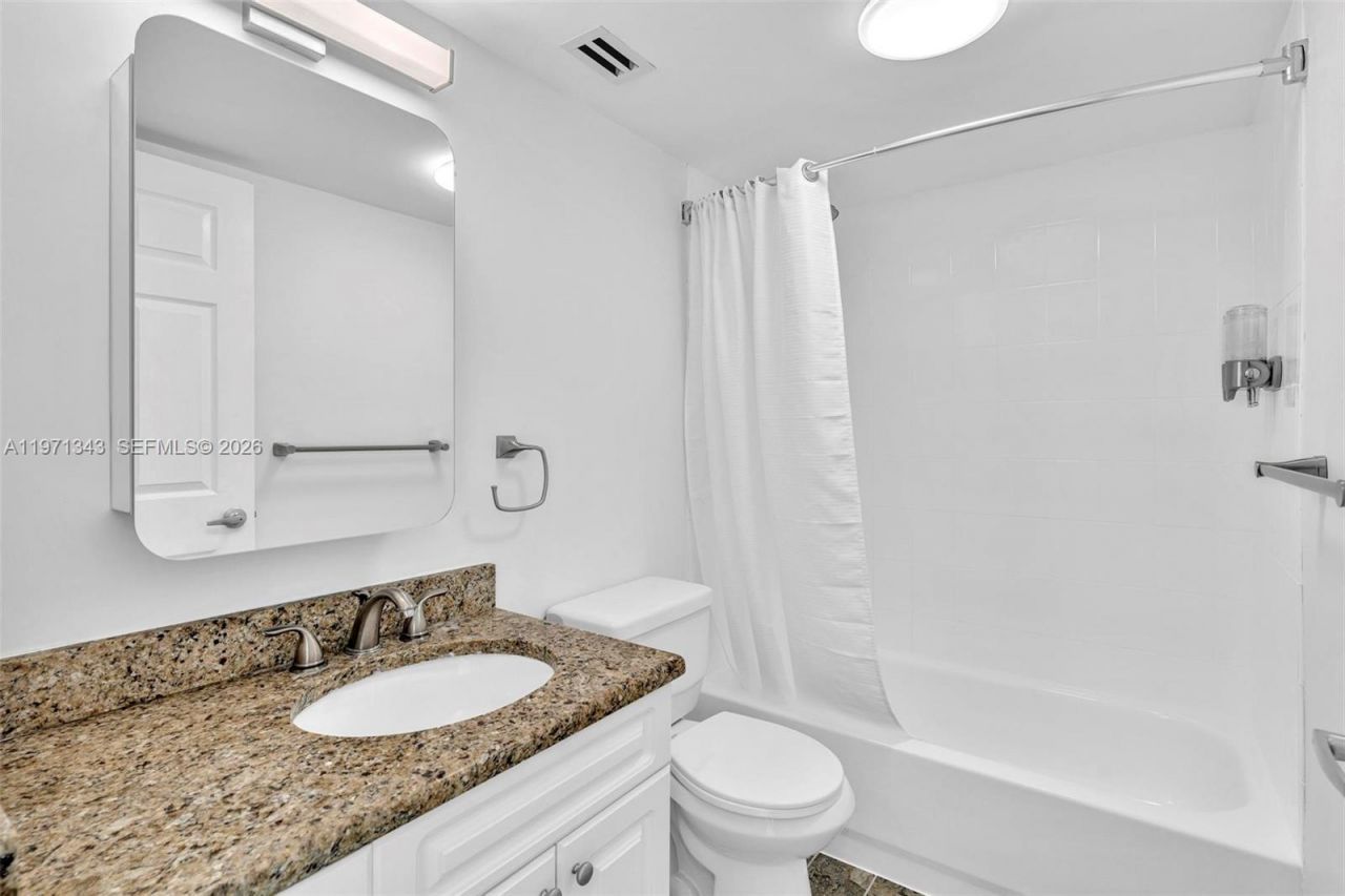 8900 Collins Ave , Unit 304, Surfside, FL 33154 Photo