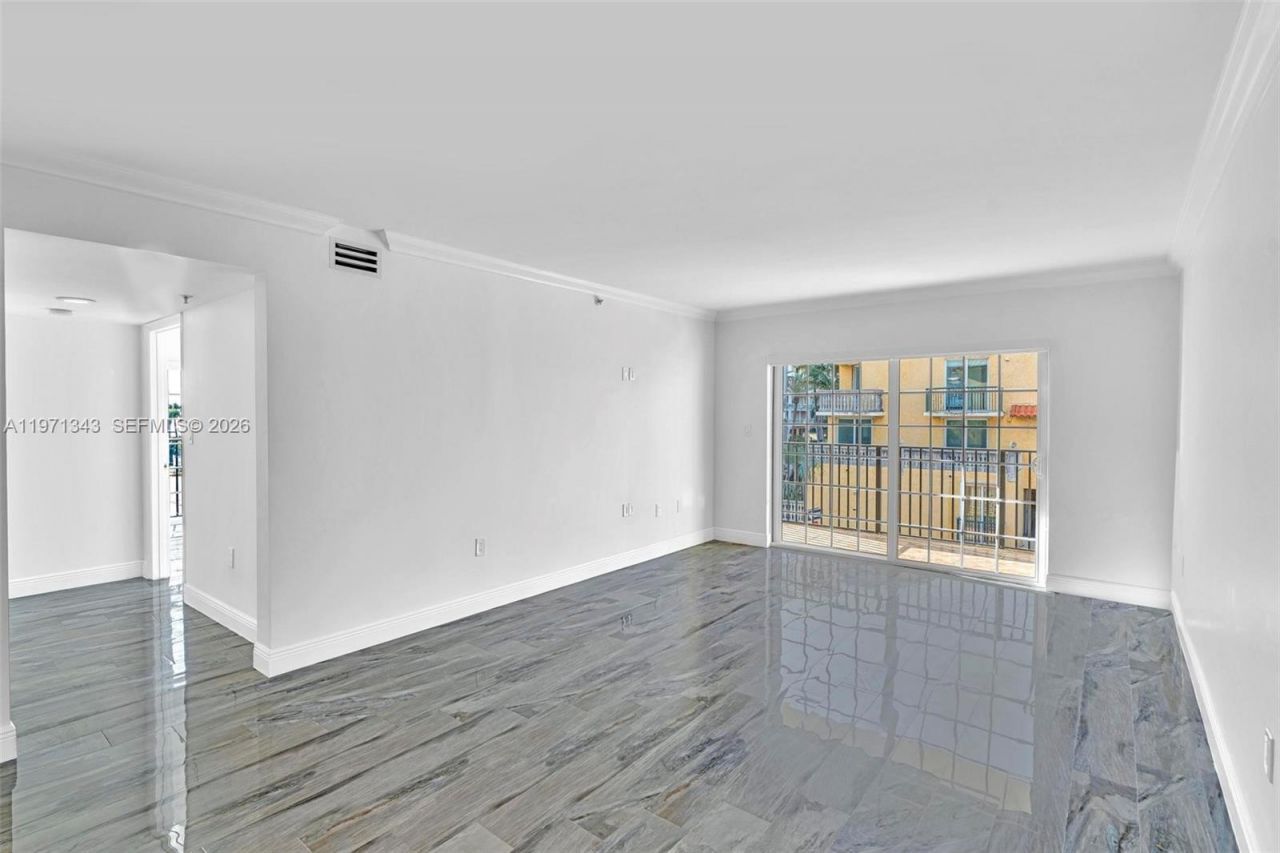 8900 Collins Ave , Unit 304, Surfside, FL 33154 Photo