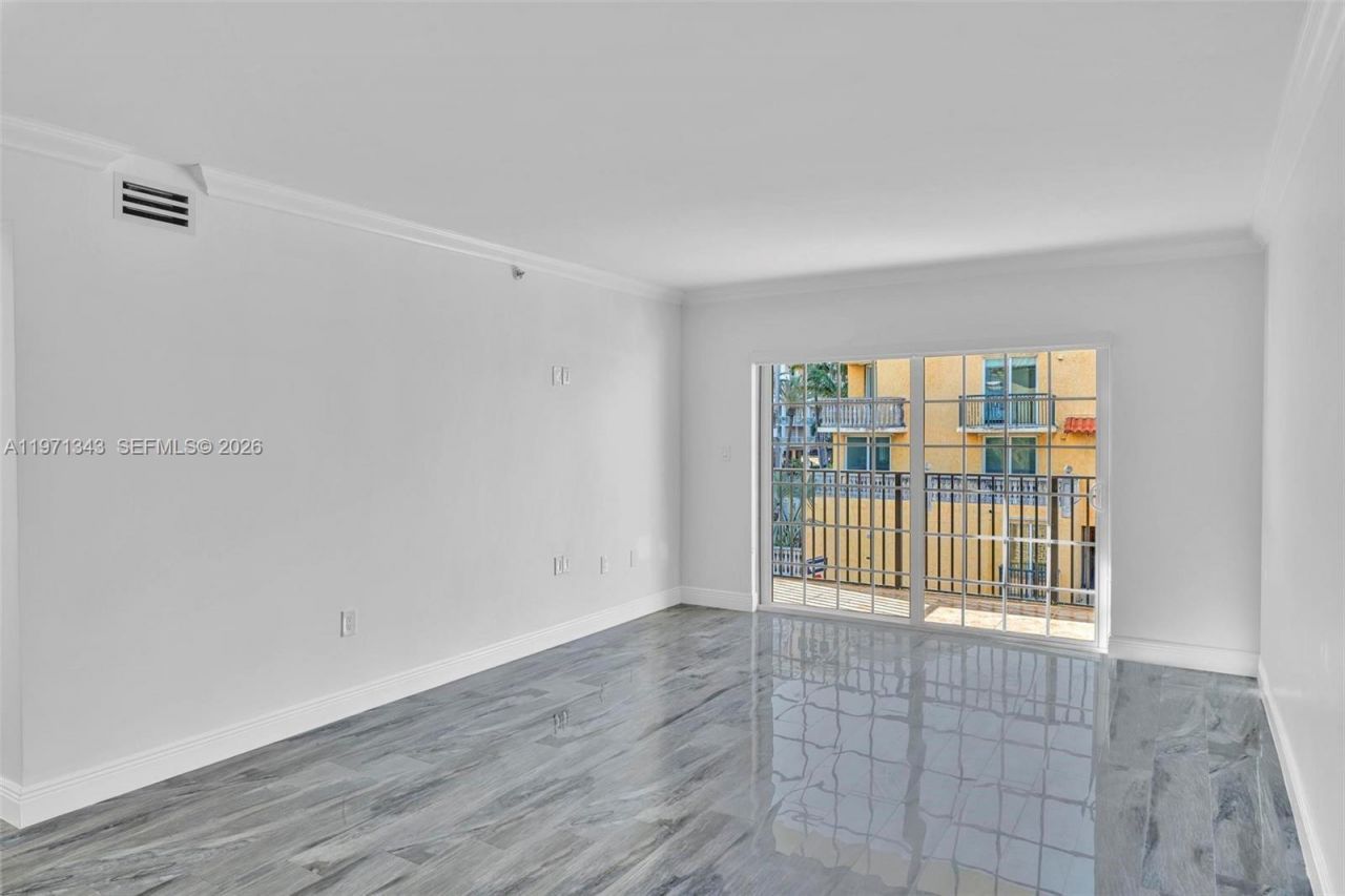 8900 Collins Ave , Unit 304, Surfside, FL 33154 Photo