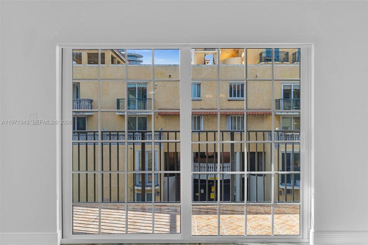 8900 Collins Ave , Unit 304, Surfside, FL 33154 Photo