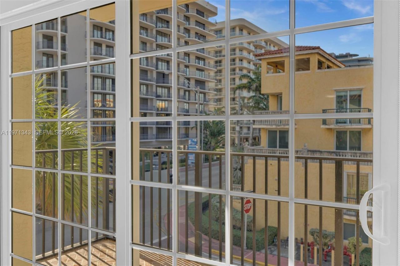 8900 Collins Ave , Unit 304, Surfside, FL 33154 Photo