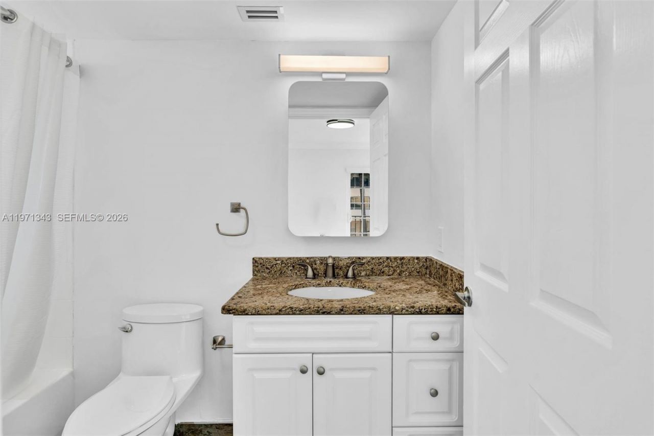 8900 Collins Ave , Unit 304, Surfside, FL 33154 Photo