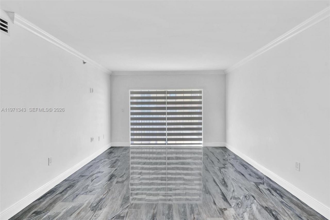 8900 Collins Ave , Unit 304, Surfside, FL 33154 Photo