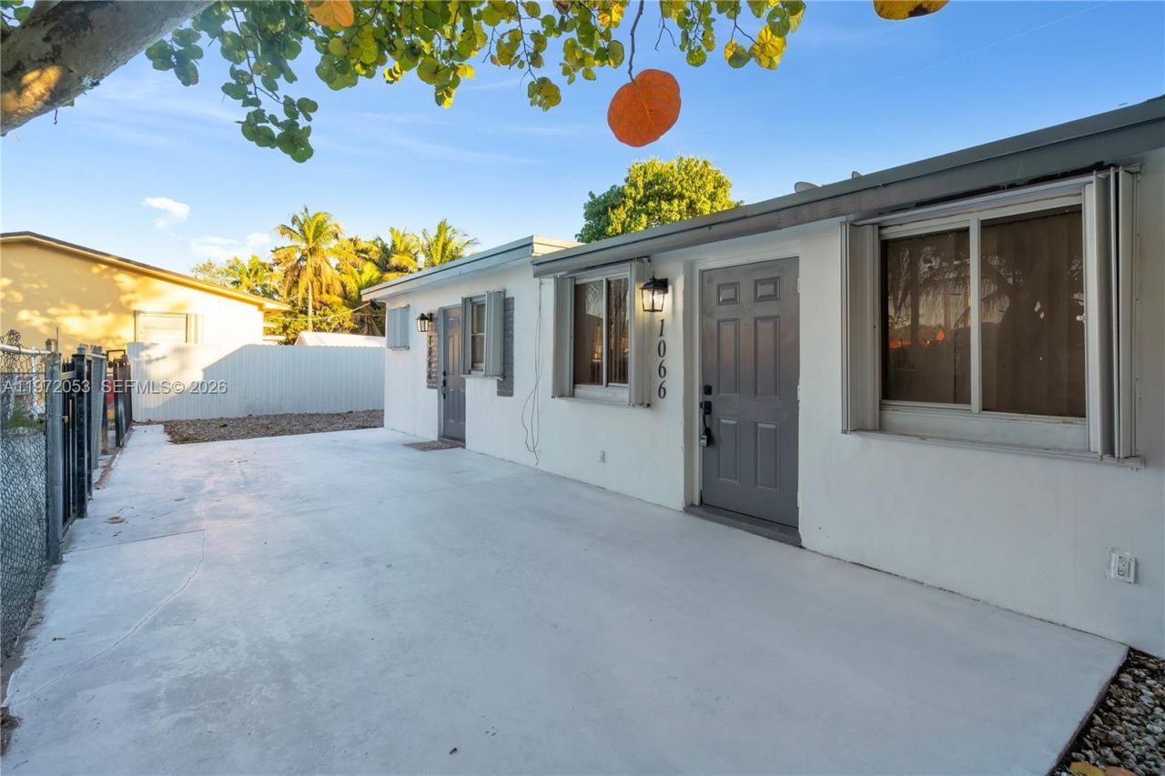 1064 NW 103rd St, Miami, FL 33150 Photo