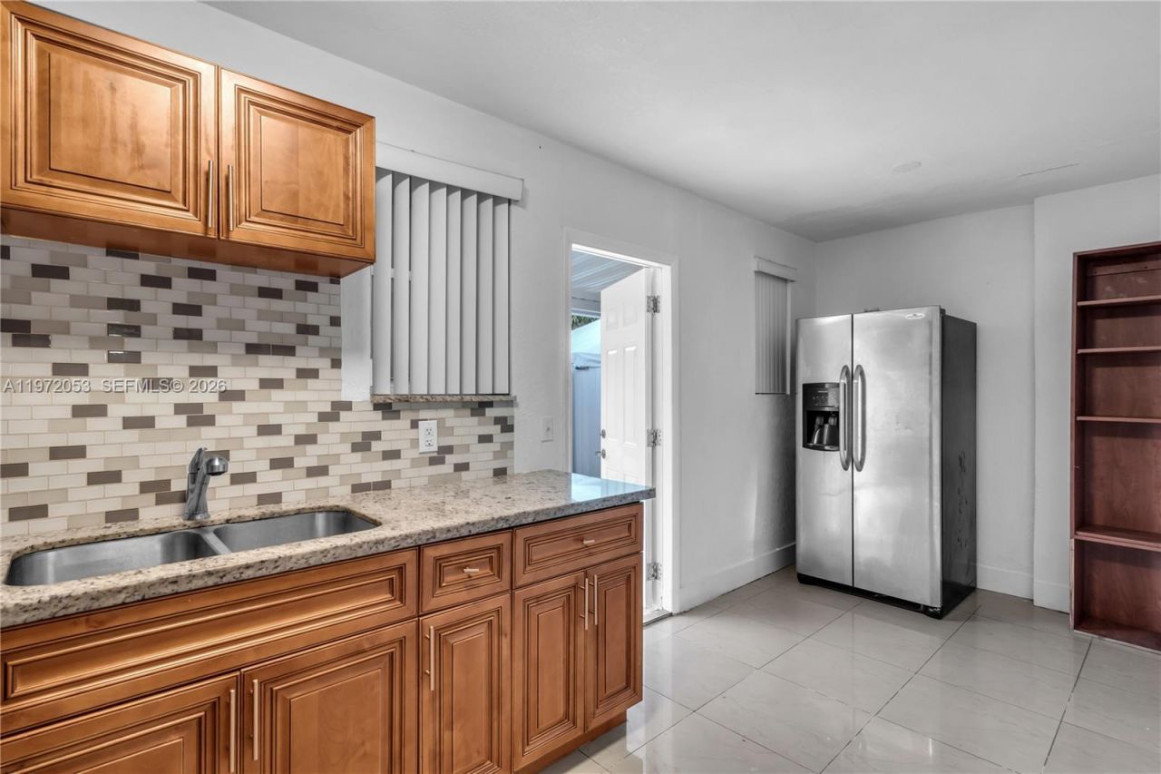 1064 NW 103rd St, Miami, FL 33150 Photo