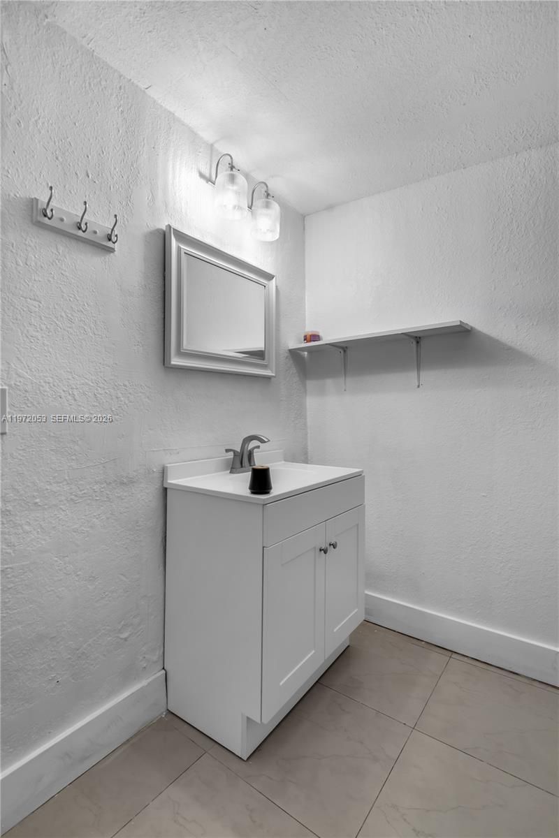 1064 NW 103rd St, Miami, FL 33150 Photo