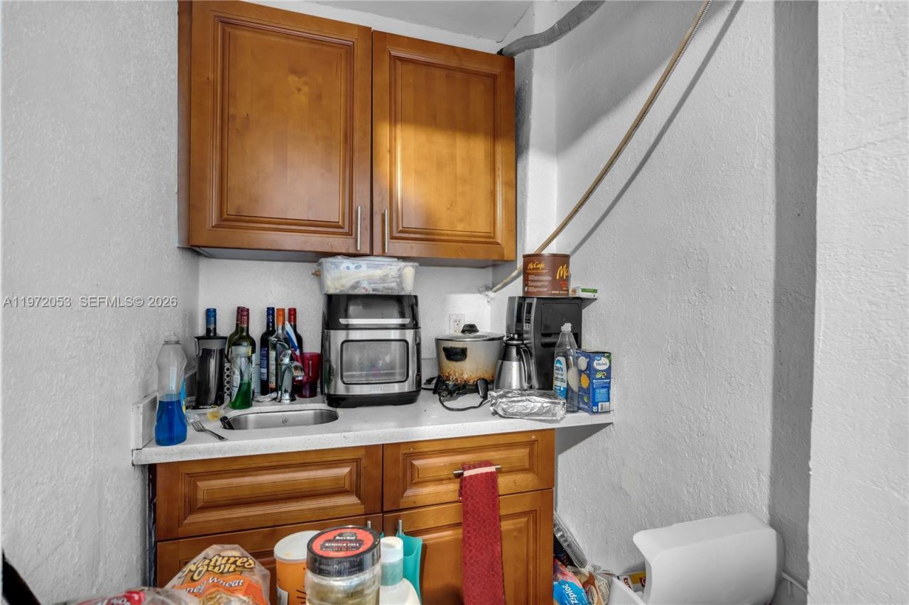 1064 NW 103rd St, Miami, FL 33150 Photo