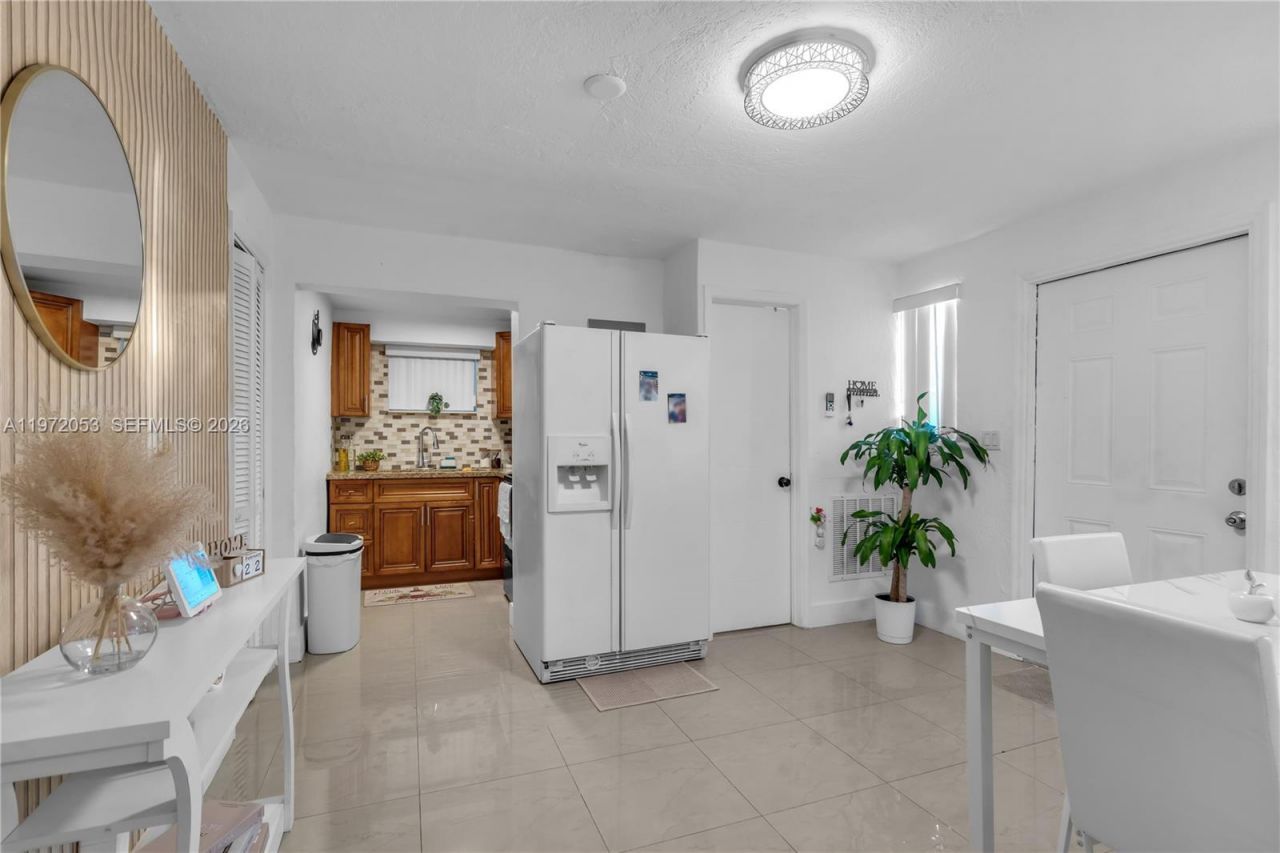 1064 NW 103rd St, Miami, FL 33150 Photo