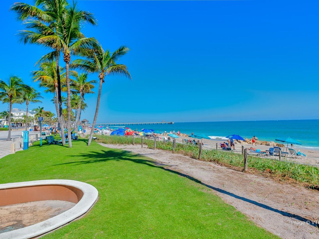 2051 SE 3rd St, Unit TH11, Deerfield Beach, FL 33441 Photo