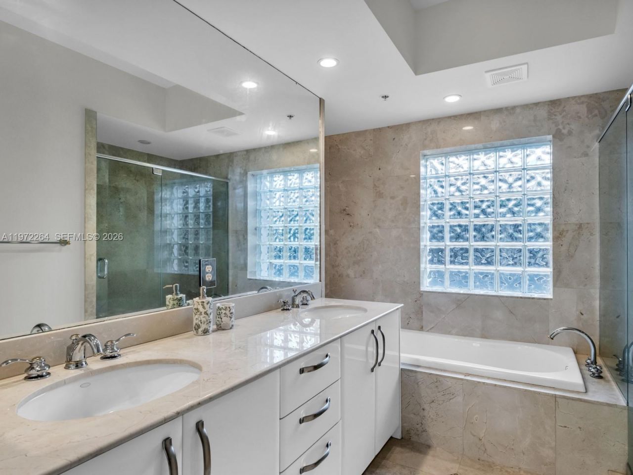 2051 SE 3rd St, Unit TH11, Deerfield Beach, FL 33441 Photo