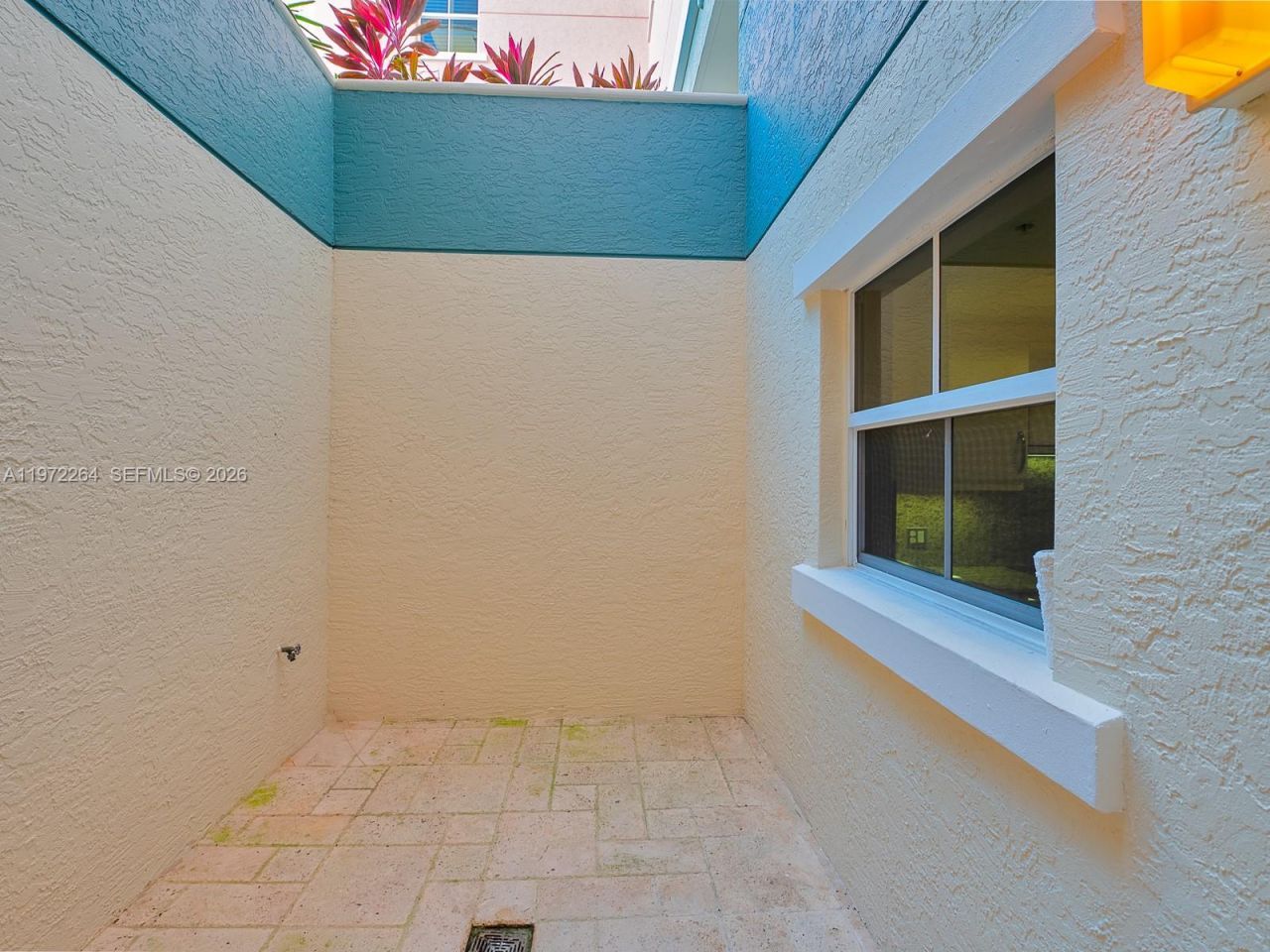 2051 SE 3rd St, Unit TH11, Deerfield Beach, FL 33441 Photo