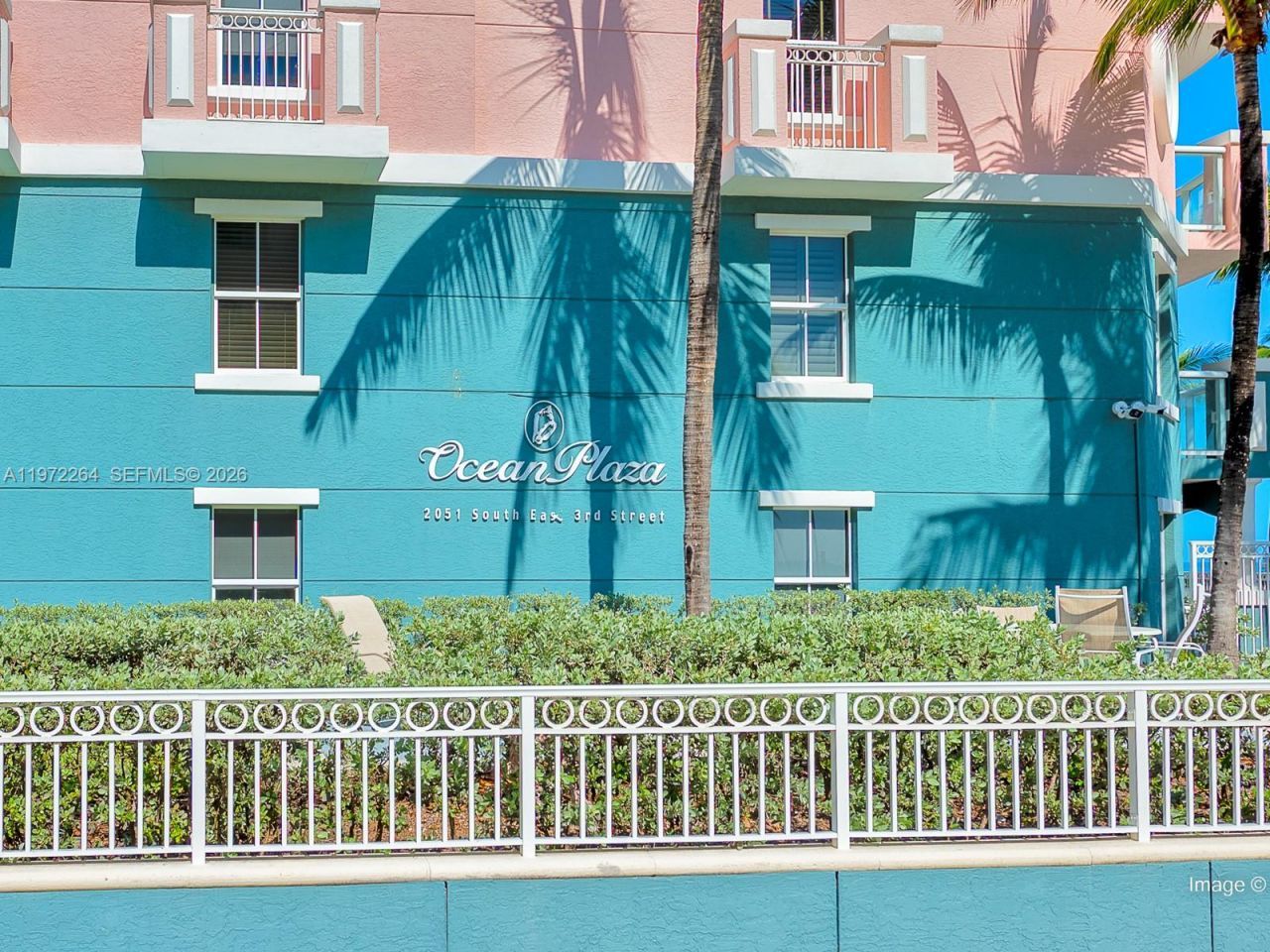 2051 SE 3rd St, Unit TH11, Deerfield Beach, FL 33441 Photo