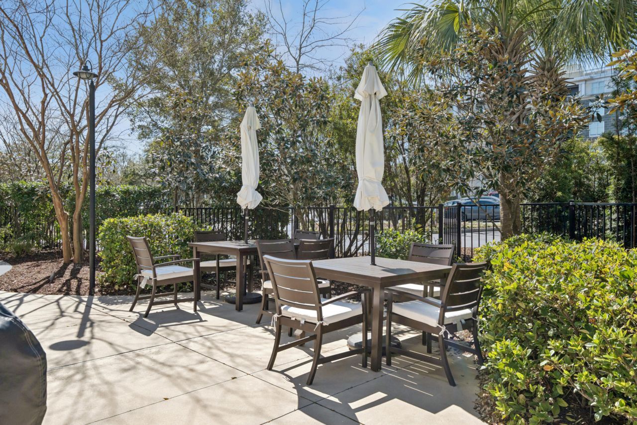 155 Wingo Way Photo 32