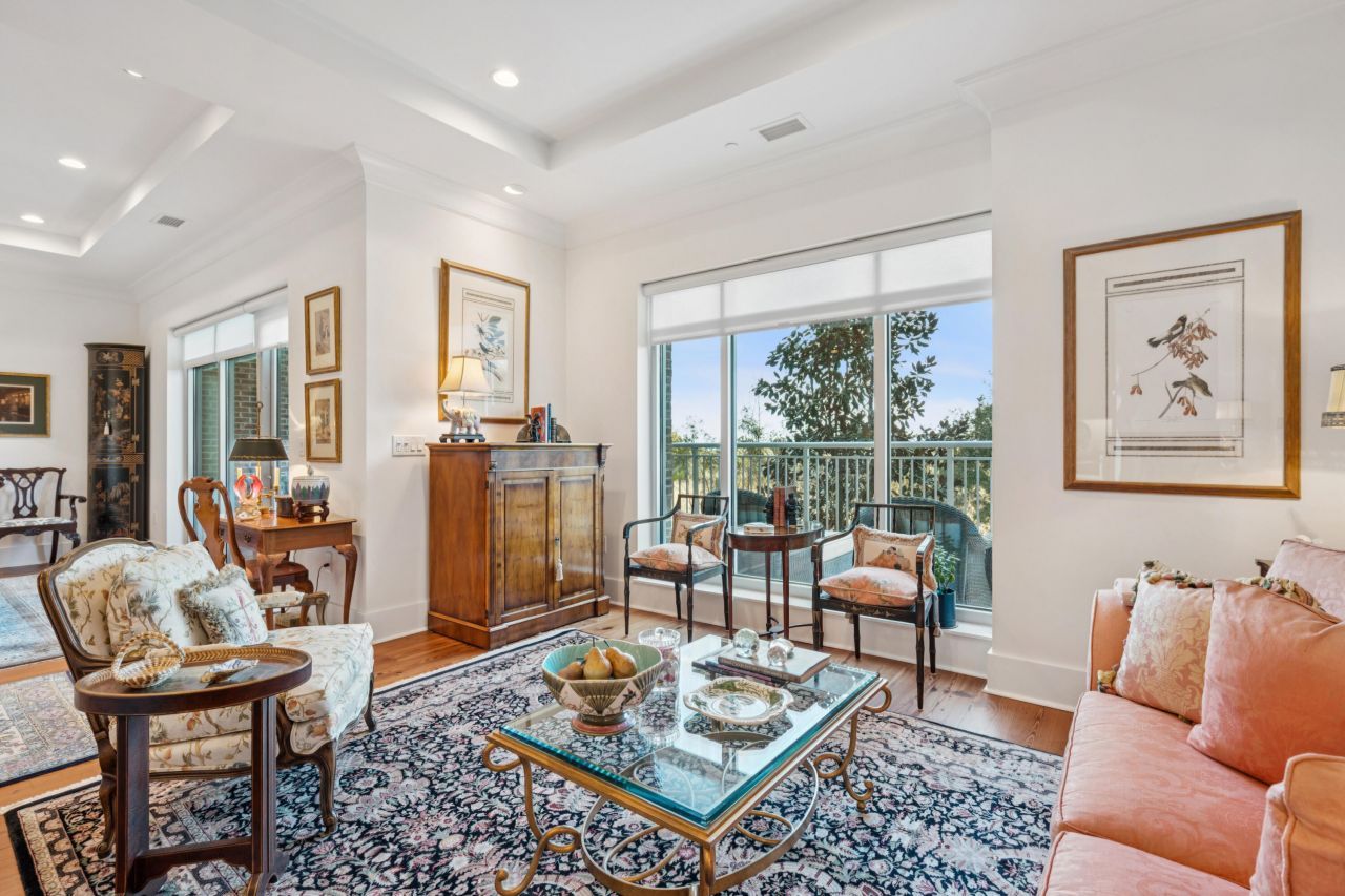 155 Wingo Way Photo 8