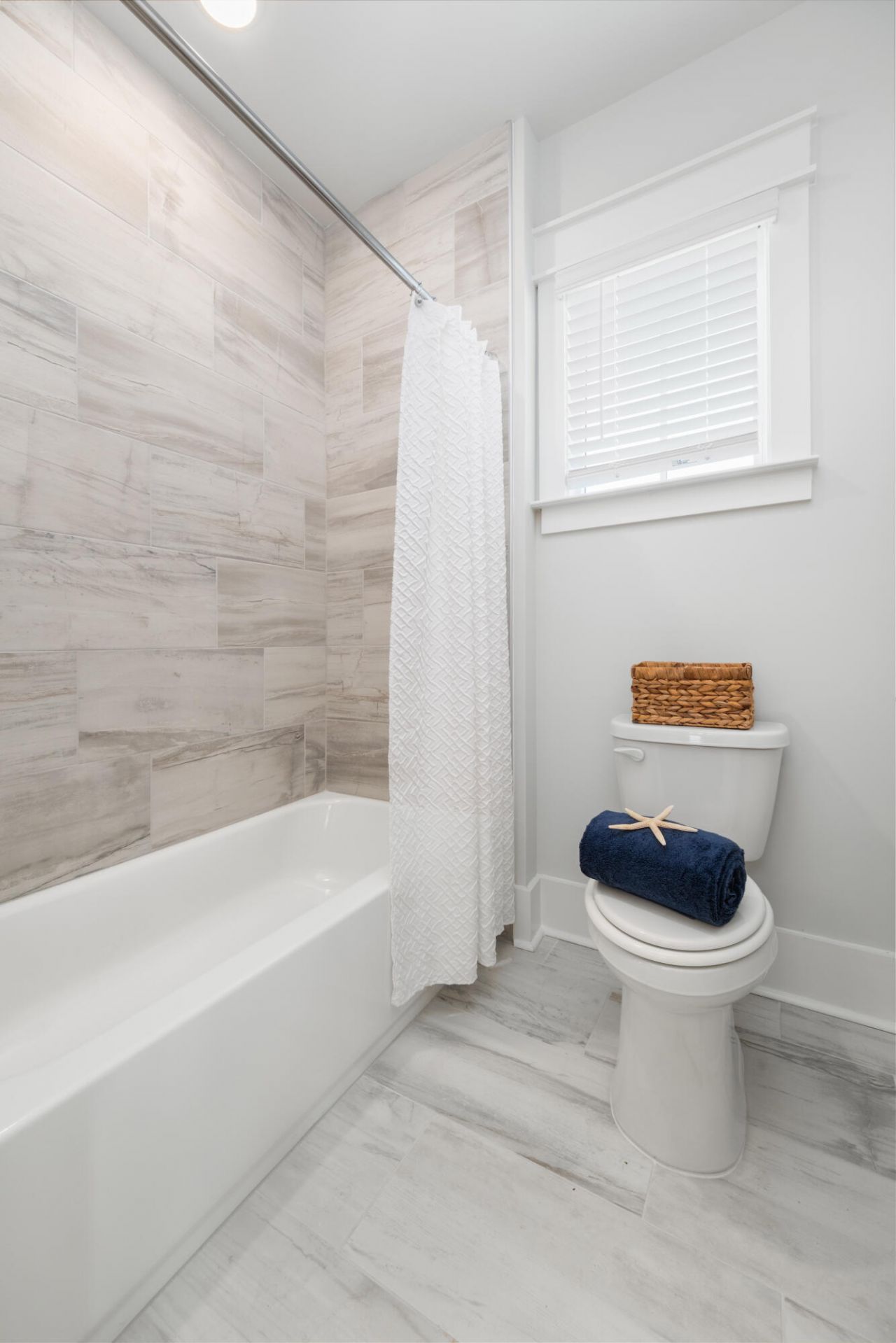 349 Blowing Fresh Drive Photo 53