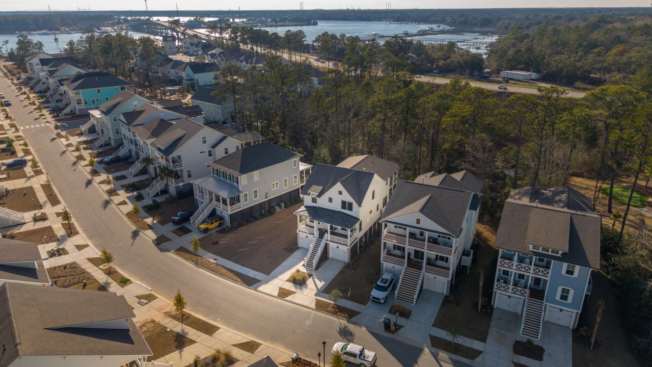 349 Blowing Fresh Drive Photo 69