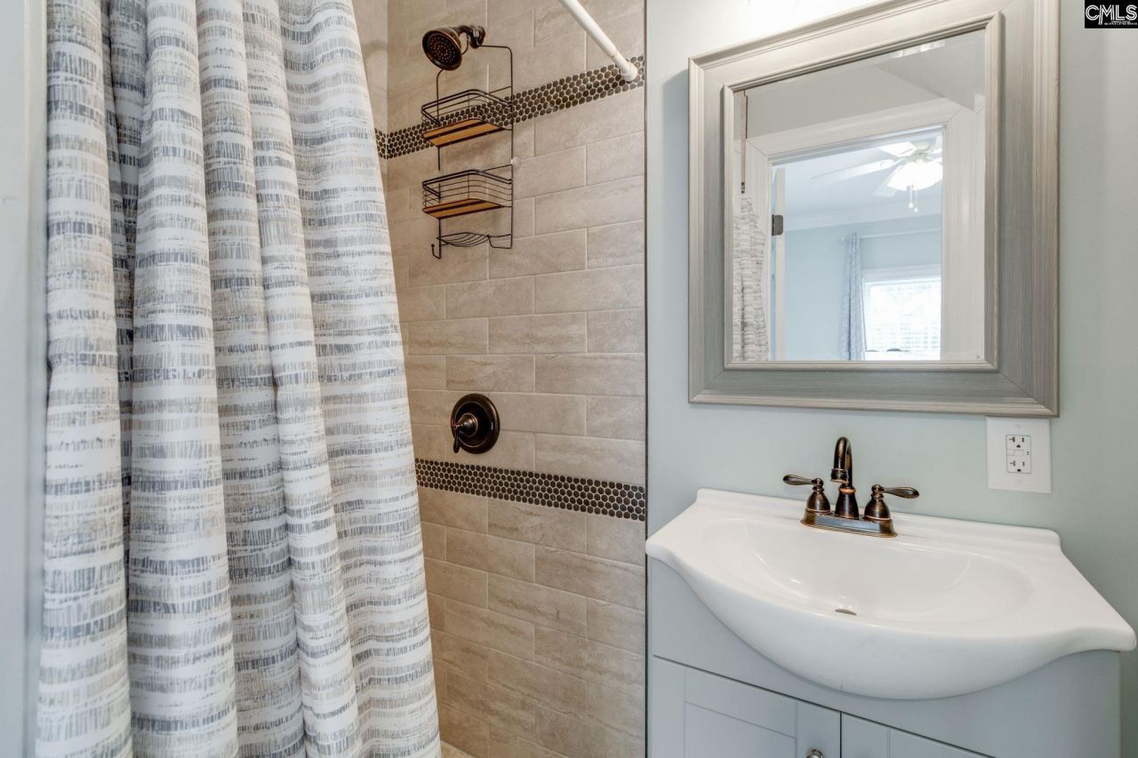 9 Winding Wood Court  Photo 25