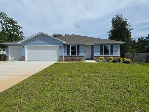 5797 Government Drive, Gulf Breeze, FL 32563