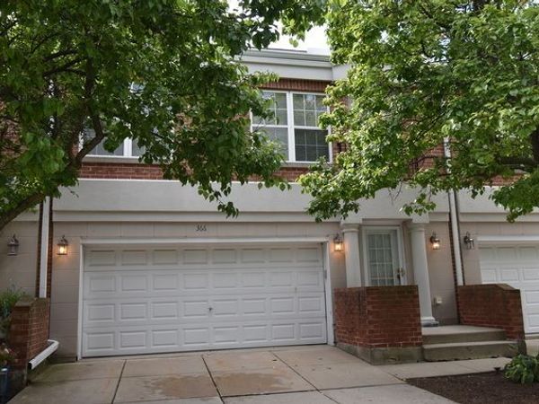 362 TOWN PLACE Circle, Buffalo Grove, IL 60089