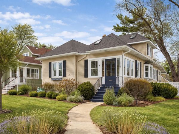 175 N Berteau Avenue, Elmhurst, IL 60126