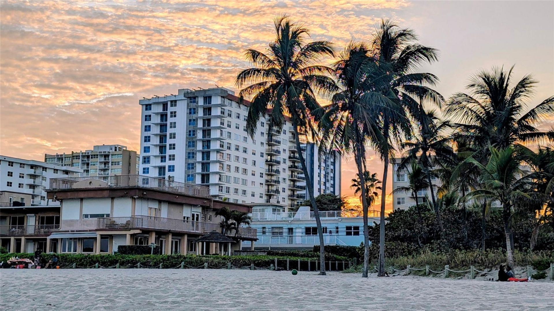 1501 S Ocean Drive, Unit 404, Hollywood, FL 33019 Photo