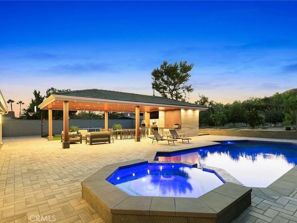 10147 Janetta, Sunland, CA 91040