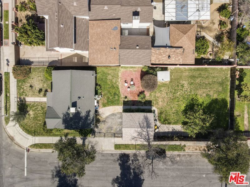 7502 Eton Avenue, Canoga Park, CA 91303 Main Photo