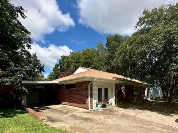 1003 N 6th, Durant, OK 74701